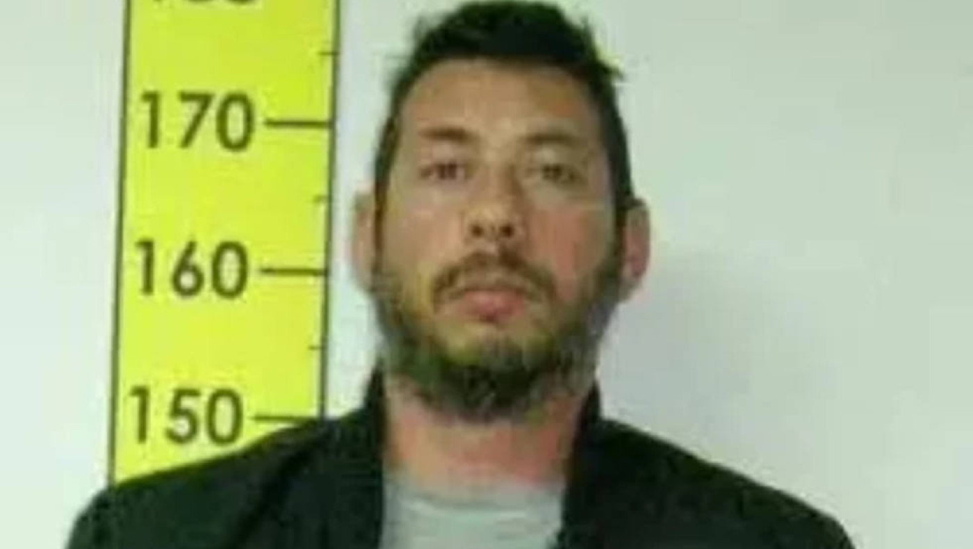 ΕΛ.ΑΣ.: Αυτός είναι ο παιδόφιλος από την Πάτρα που συνελήφθη με την βοήθεια του Αλέξανδρου Κοψιάλη