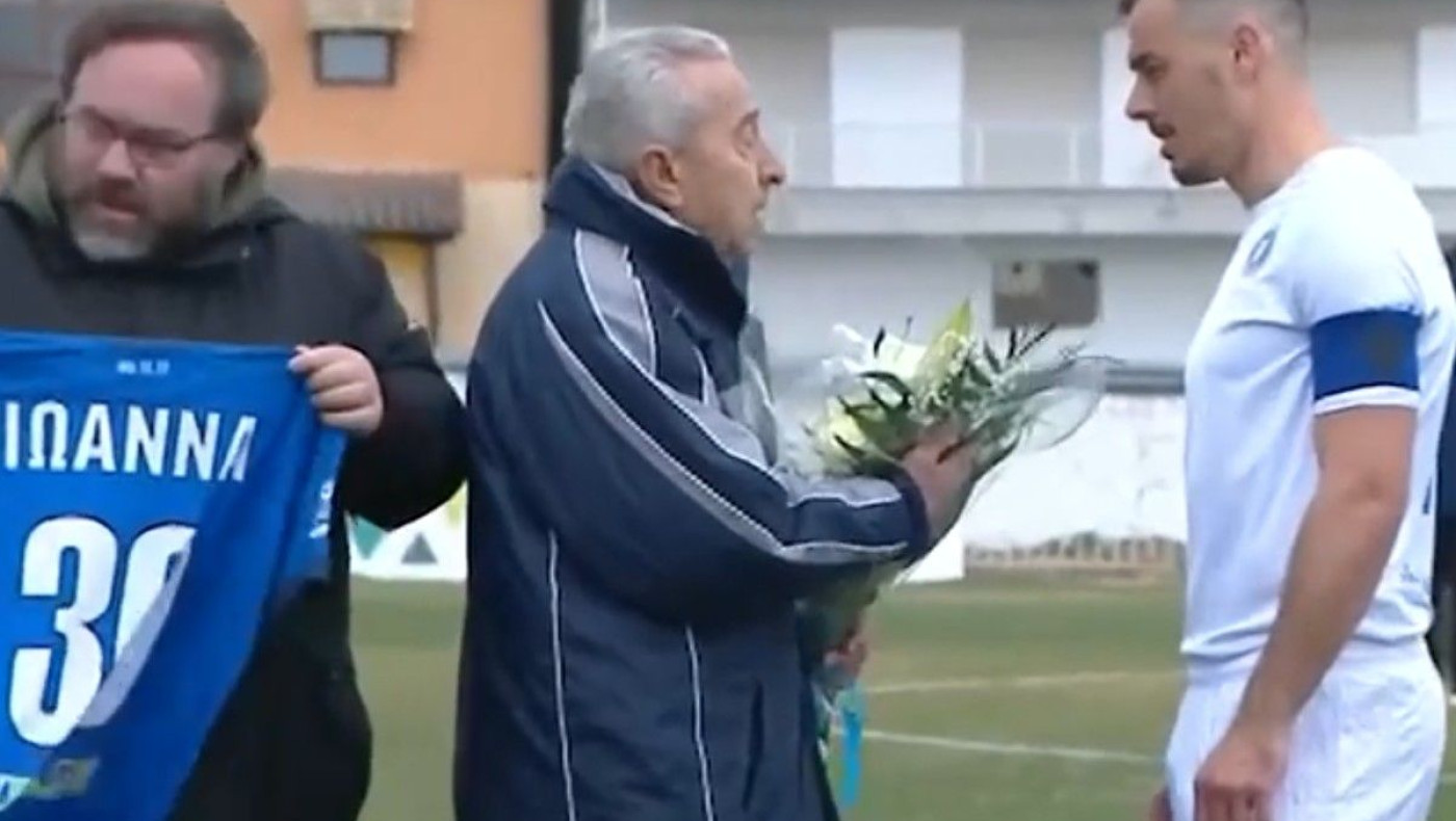 Κυριακίδης: Η διοίκηση του Ηρακλή του έδωσε φανέλα με το όνομα της αδικοχαμένης συζύγου του