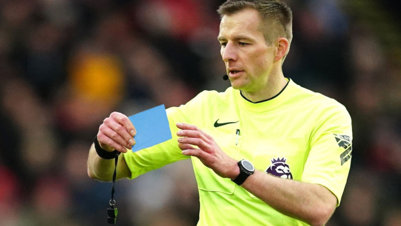 Τι θα συμβεί αν ένας ο τερματοφύλακας αντικρίσει μπλε κάρτα