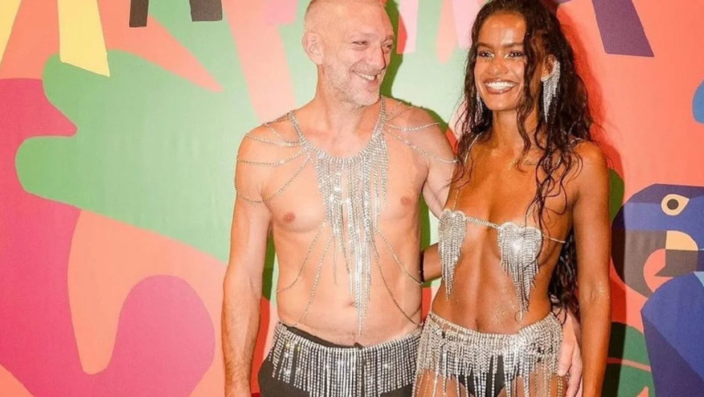 Βενσάν Κασέλ: Ημίγυμνος στο καρναβάλι του Ρίο με την  σύντροφό του!