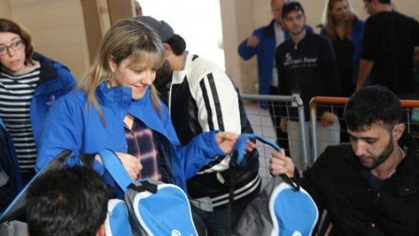 HELPE Village: Βρέθηκε δίπλα στους  πρόσφυγες στη Χιό