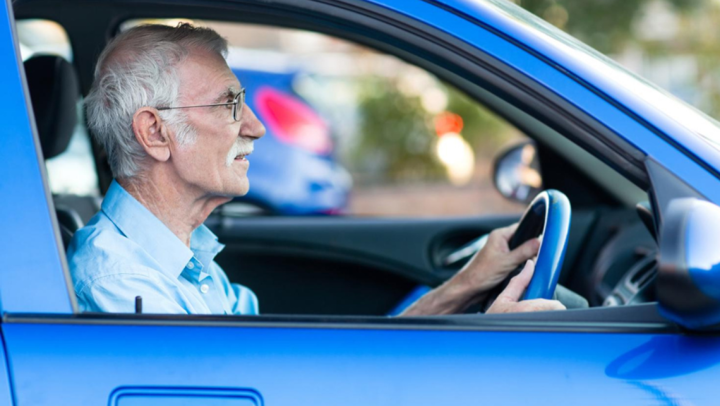 Τέλος στα διπλώματα οδήγησης για τους 70χρονους -Τι αλλάζει στους μεγαλύτερους οδηγούς