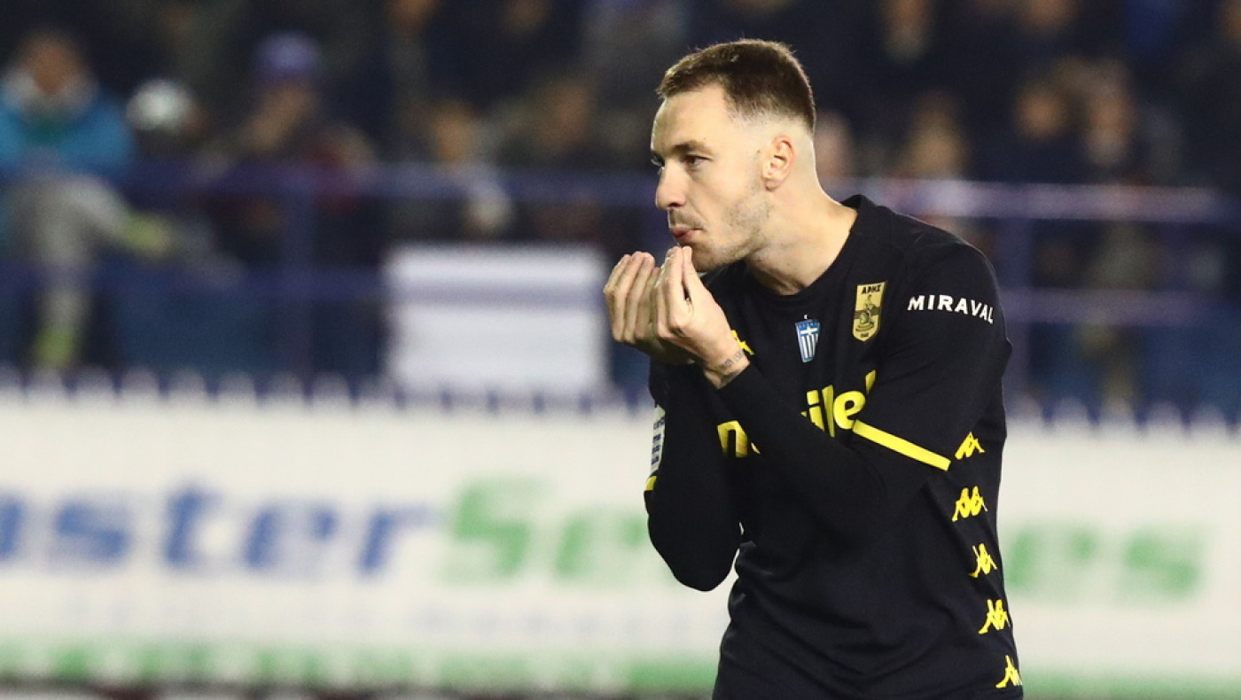 Ζεστός για την παραμονή του ο Μορόν, τι του είπε ο Καρυπίδης και η απάντηση του Ισπανού