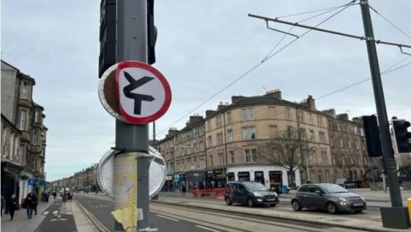 Η νέα «πινακίδα» που προκάλεσε «εγκεφαλικό» στους οδηγούς