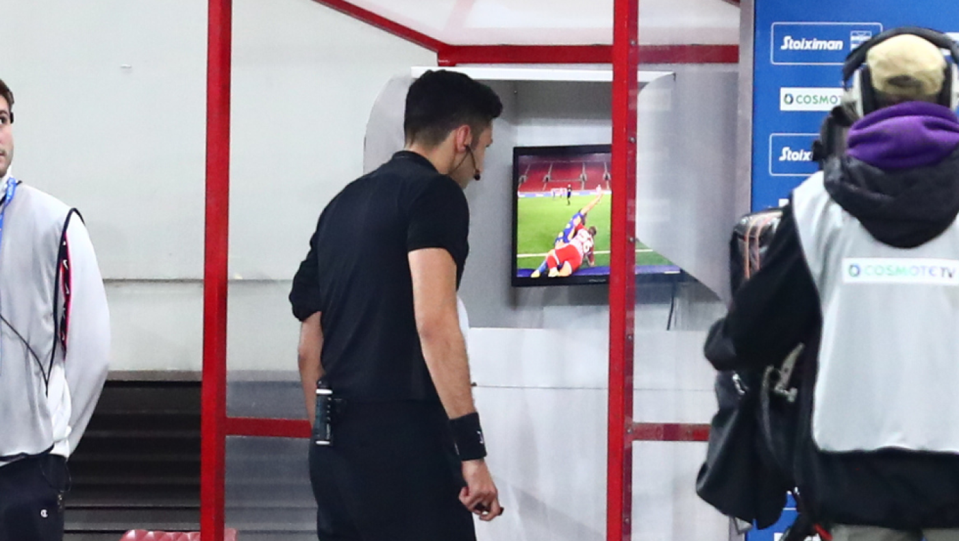 Πέναλτι ή όχι του Ποντένσε; Διαφωνία... on air Βαρούχα-Σταυρίδη