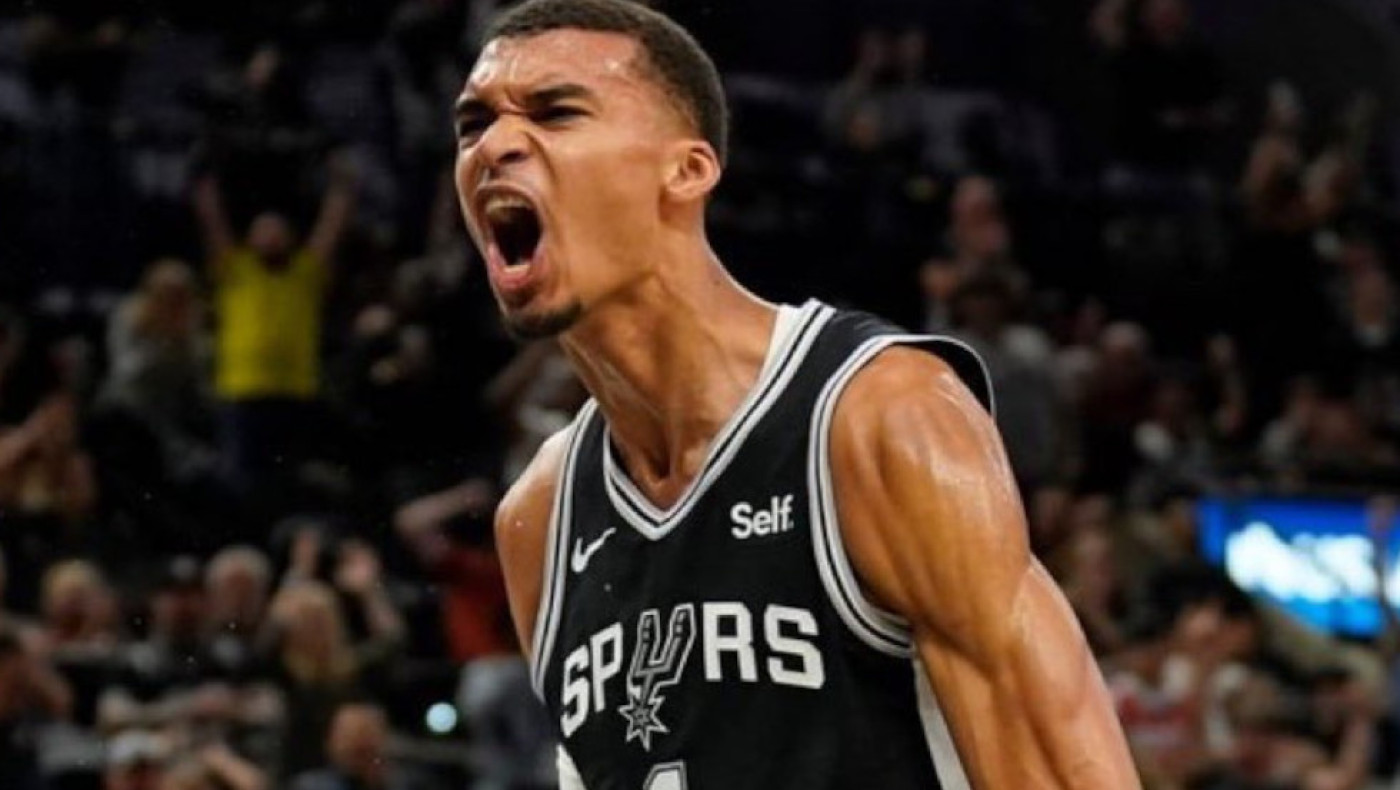 Ασύλληπτος Γουεμπανιαμά με το 5Χ5 που έγραψε ιστορία στο NBA