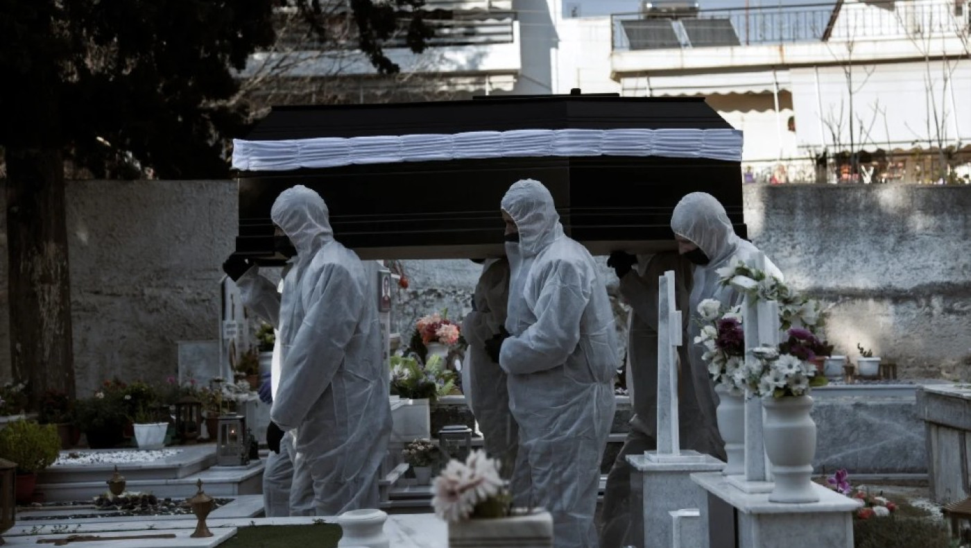 Λάρισα: Άσηπτοι οι νεκροί του κορωνοϊού - Ανησυχία στα νεκροταφεία της χώρας