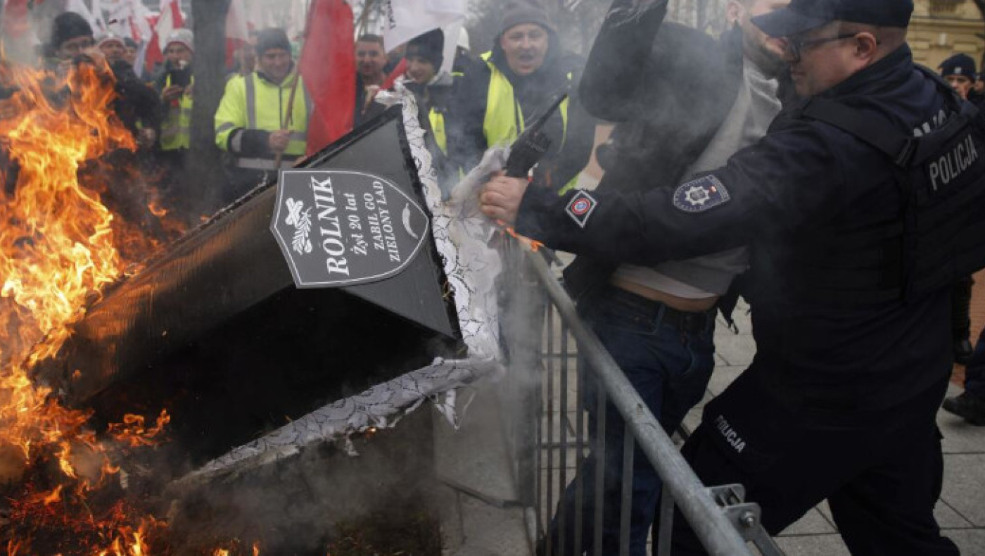 Πολωνία: Γιατί κλείνει τα σύνορα με την Ουκρανία-Σοβαρά επεισόδια στη Βαρσοβία