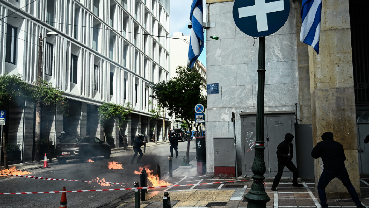 Ένταση στο πανεκπαιδευτικό συλλαλητήριο ενάντια στα μη κρατικά ΑΕΙ