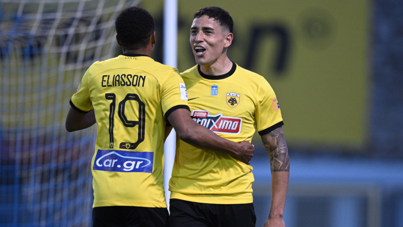 Η ΑΕΚ πέρασε με 4άρα από τη Λαμία και πάτησε κορυφή