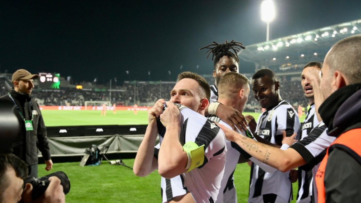 Έτσι πανηγύρισαν την τεράστια πρόκριση παίκτες και φίλαθλοι του ΠΑΟΚ (vids)