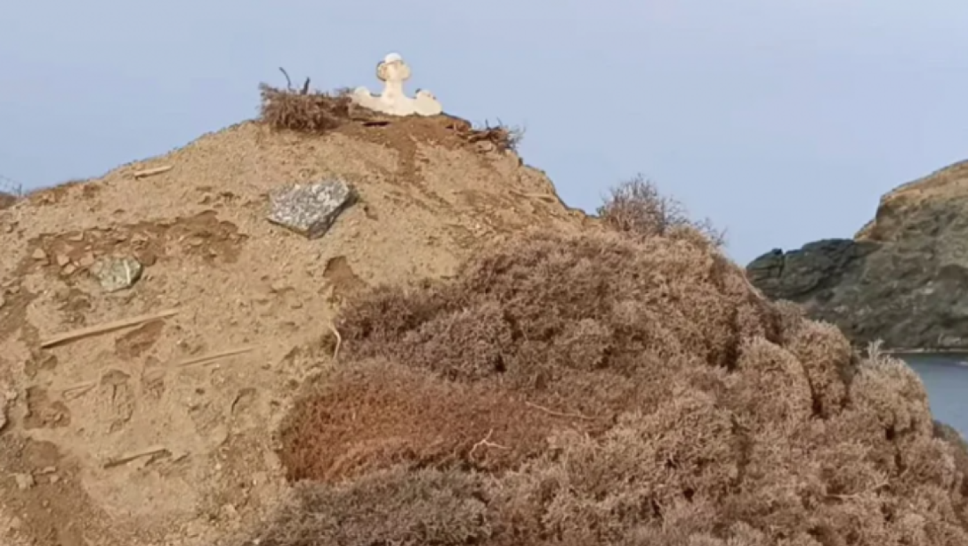 Μύκονος: Άραβας αγόρασε τη βίλα του Αντώνη Ρέμου - Γιατί φωνάζουν οι κάτοικοι