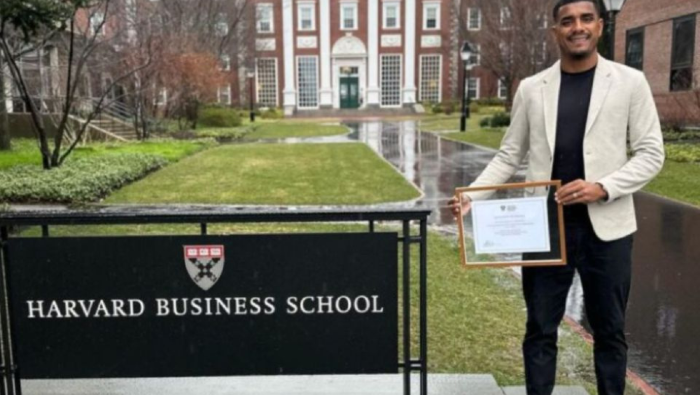 Ολοκλήρωσε τις σπουδές του στο Χάρβαρντ ο Μάτος!