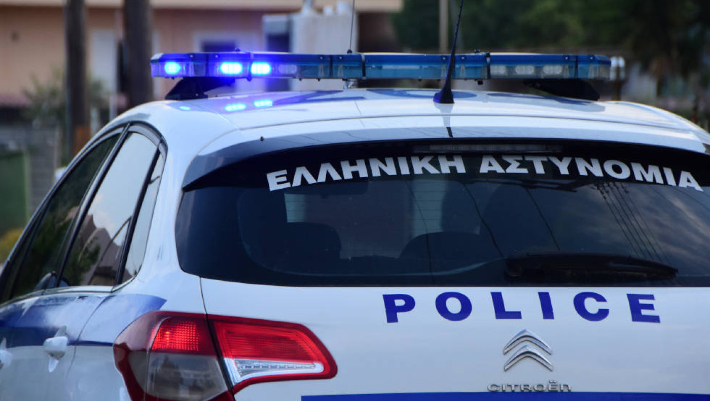 Άγρια γυναικοκτονία στο Χαλάνδρι – Μαχαίρωσε τη σύντροφό του μέχρι θανάτου