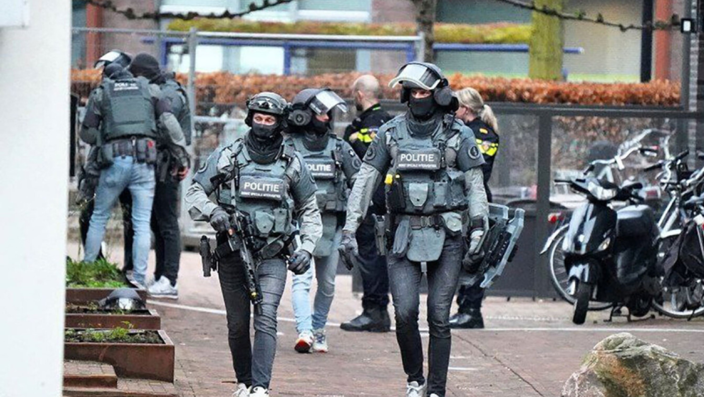 Ολλανδία: Έληξε η ομηρία σε καφέ μπαρ στην πόλη Έντε (vid)