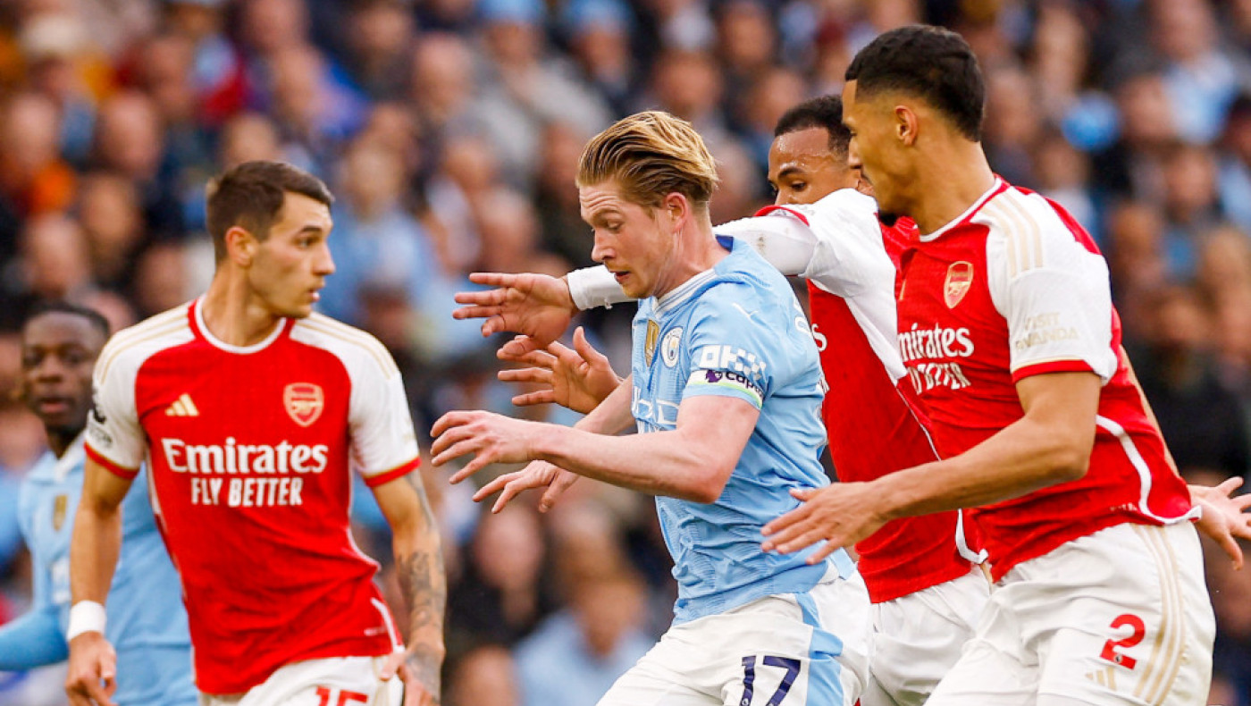 Άρσεναλ και Σίτι άφησαν τη Λίβερουλ μόνη πρώτη