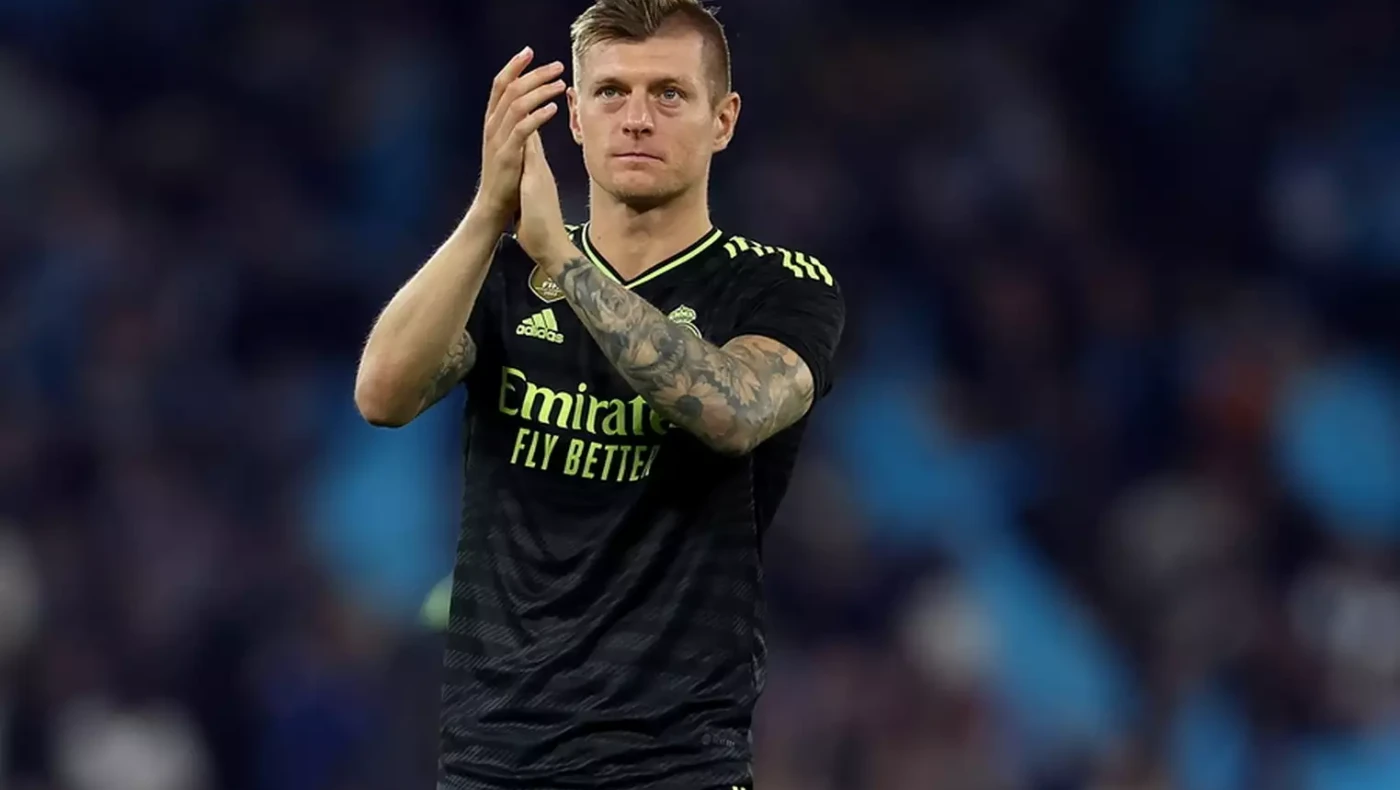 Τόνι Κρος: «Πριν υπογράψω στη Ρεάλ, είχα ήδη συμφωνήσει με τη Μάντσεστερ Γιουνάιτεντ...»