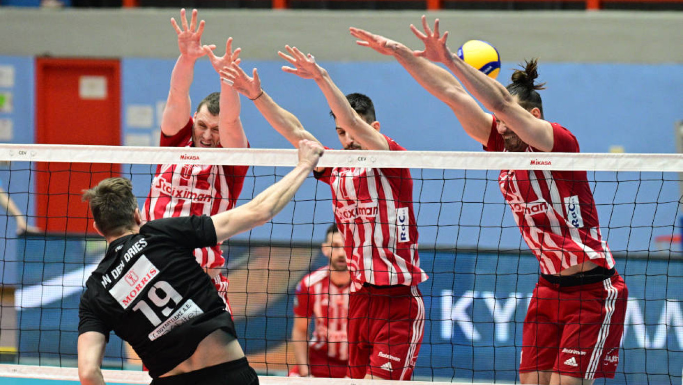 Βόλεϊ: Στον τελικό ο Ολυμπιακός, επικράτησε του ΠΑΟΚ