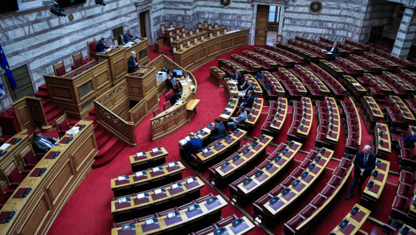 Βουλή: Γιατί έπεσε «μαύρο» κατά τη διάρκεια της συζήτησης για την πρόταση μομφής