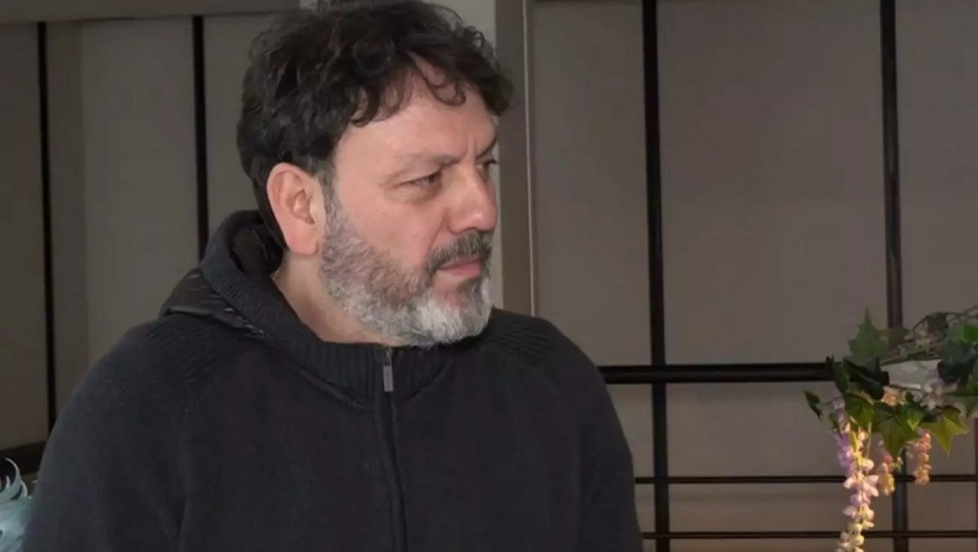 Ο Στάθης Αγγελόπουλος «καίει» γνωστό δικηγόρο: «Ανεβήκαμε στο σπίτι του και άρχισε να μου κάνει διάφορα»