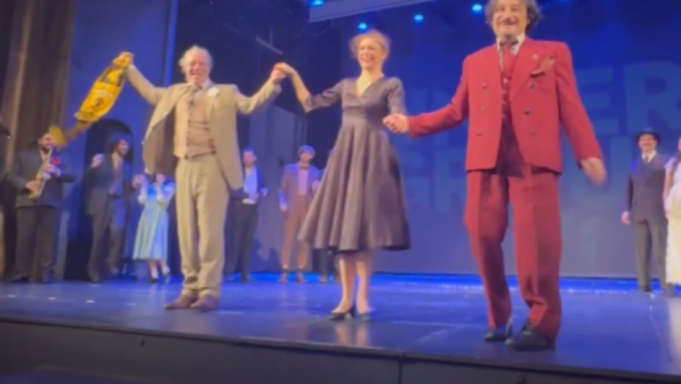 ΑΕΚ: Ο Τσορτέκης υποκλίθηκε, πανηγυρίζοντας με... κασκόλ