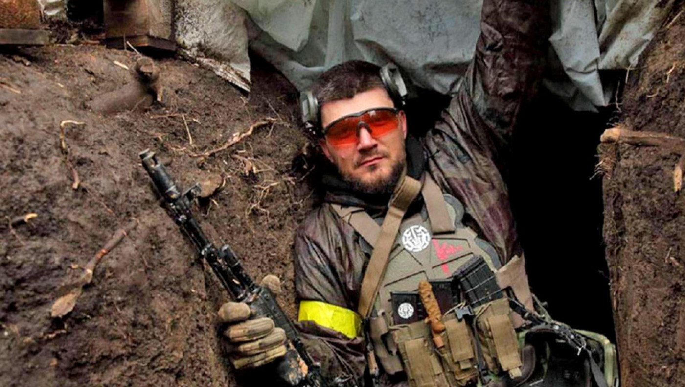 Ρώσος νεοναζί χούλιγκαν πολεμά στο πλευρό της Ουκρανίας