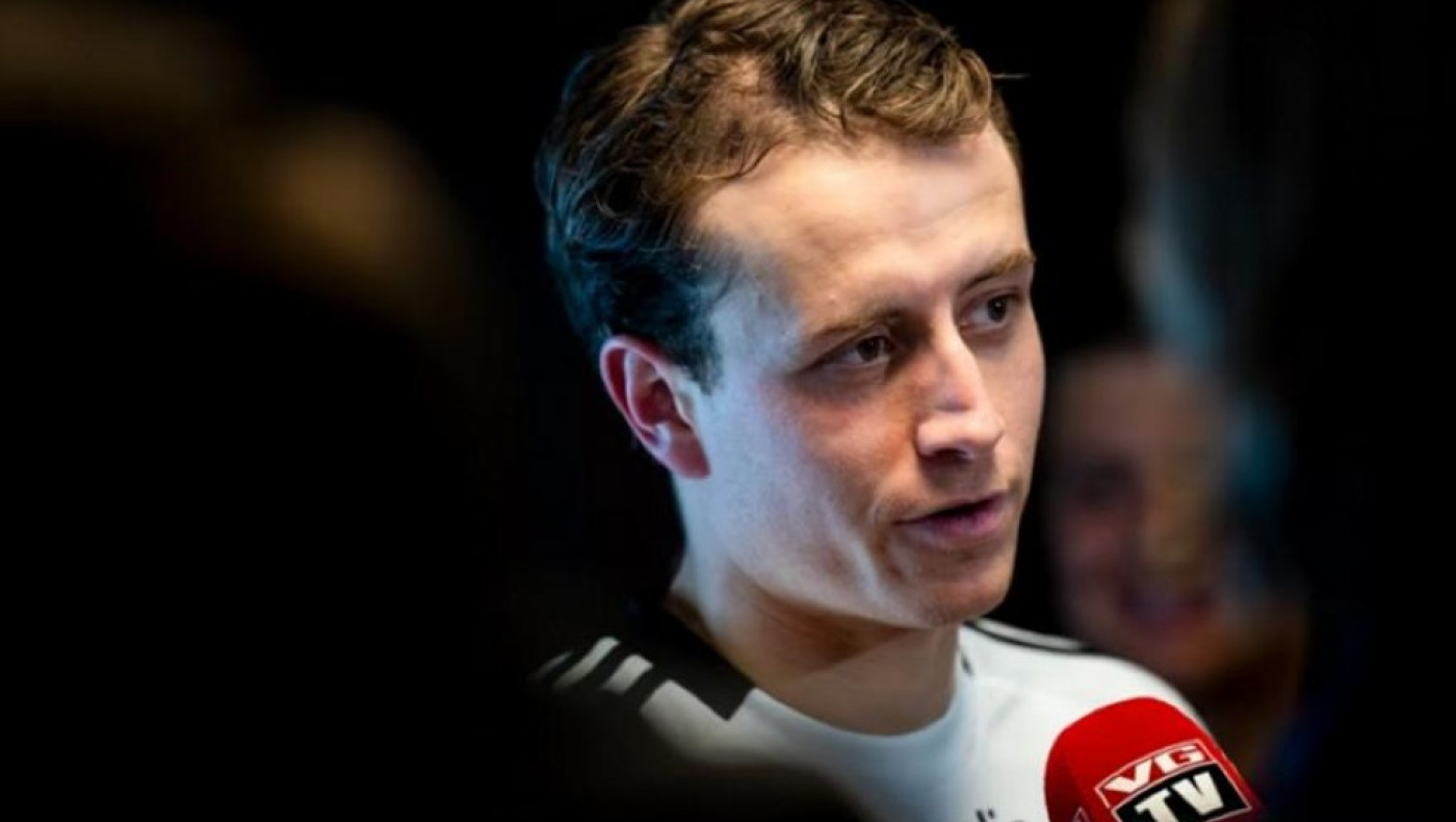 Ξέφυγε παίκτης της Ρόζενμποργκ: «Κινητό στο ένα χέρι, το π@@@ μου στο άλλο»