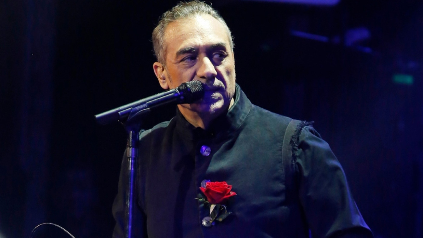 Επιστροφή Σφακιανάκη με συνεργασία... έκπληξη: Ποια θέλουν δίπλα στον τραγουδιστή