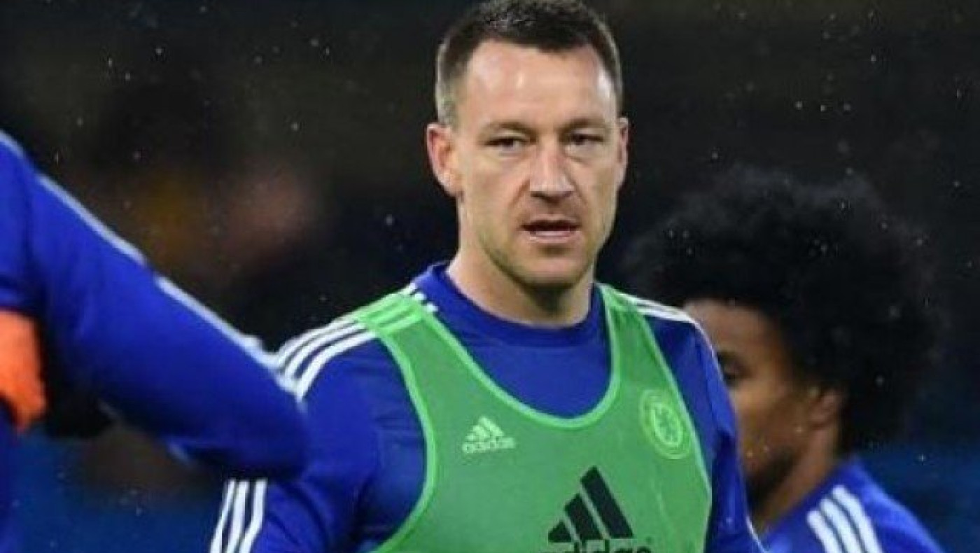 Στον πάγκο και στο παιχνίδι με την Στόουκ ο Τζον Τέρι