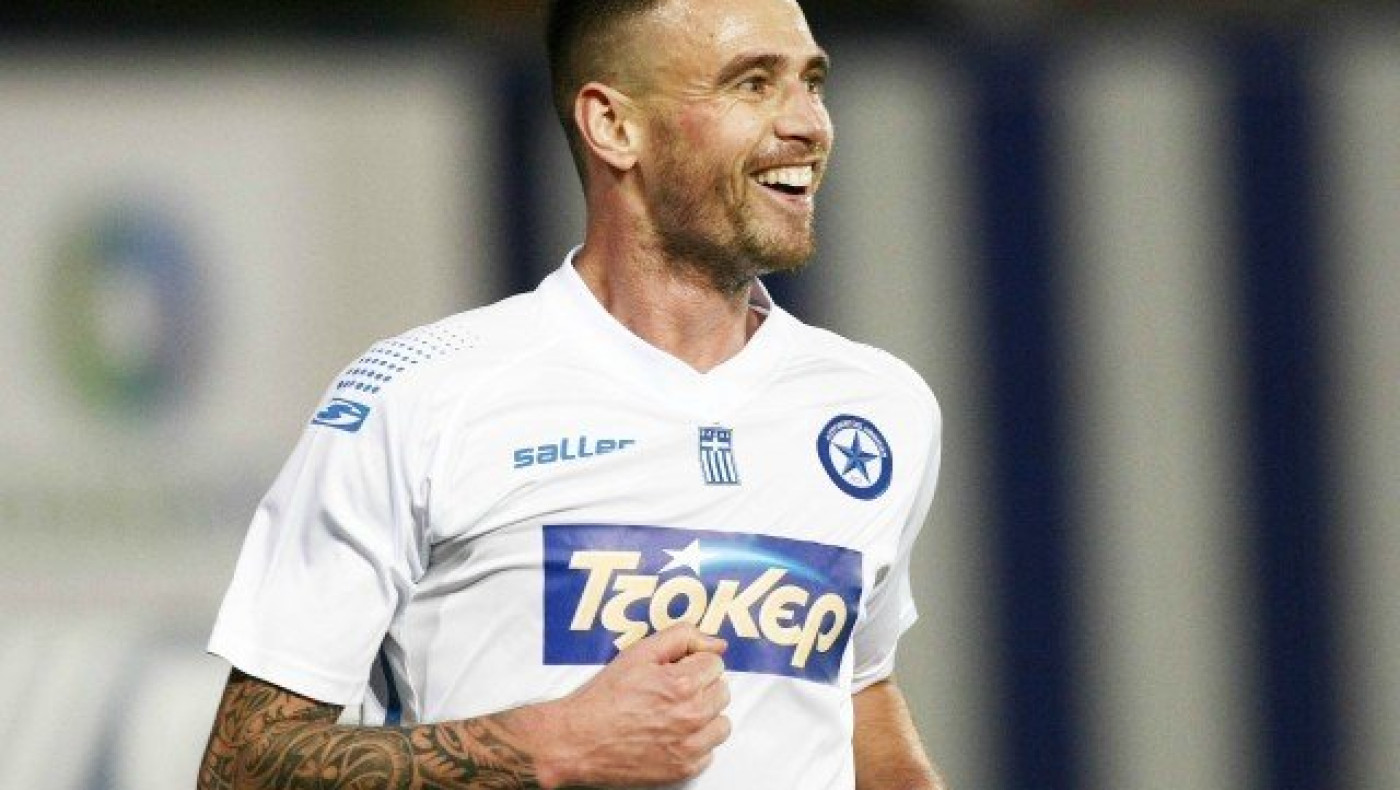 Βραβεύτηκε από την Πανελλήνια Λέσχη Λίβερπουλ ο Λε Ταλέκ! (pic)