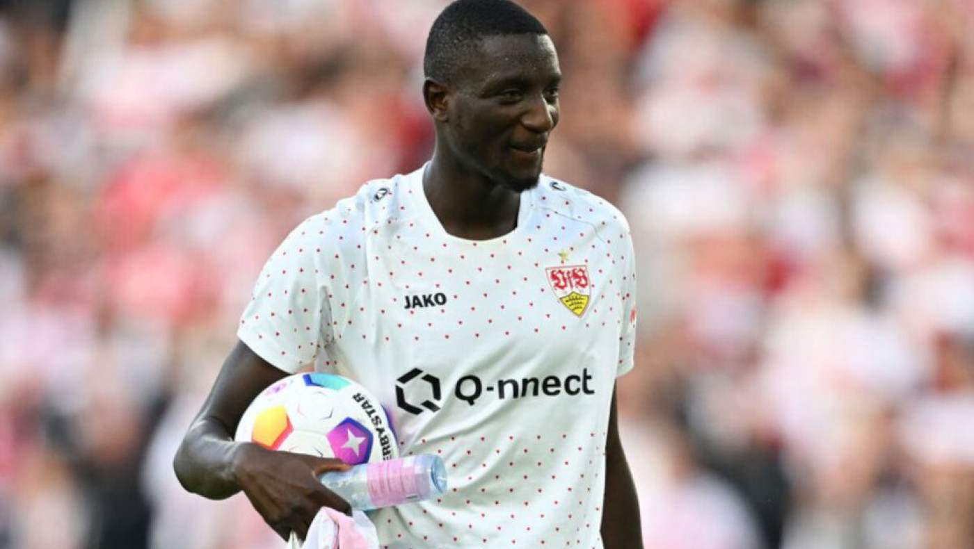 Απέδρασε από το Βεστφάλεν η Στουτγάρδη, έπιασε στη δεύτερη θέση την Μπάγερν Μονάχου