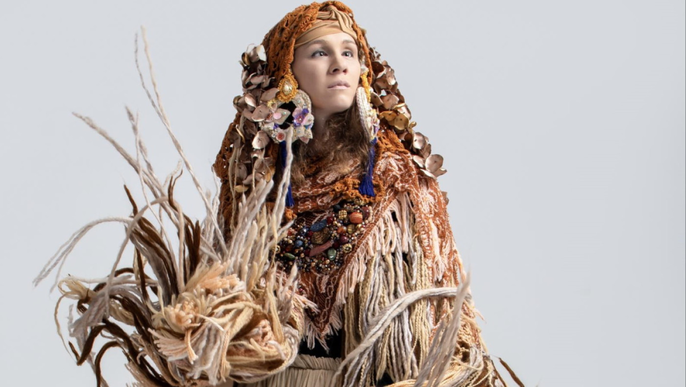 Τζουλιάνα Μπούση: Ποιο είναι το πρώτο μοντέλο με οπτική αναπηρία στην Ελλάδα