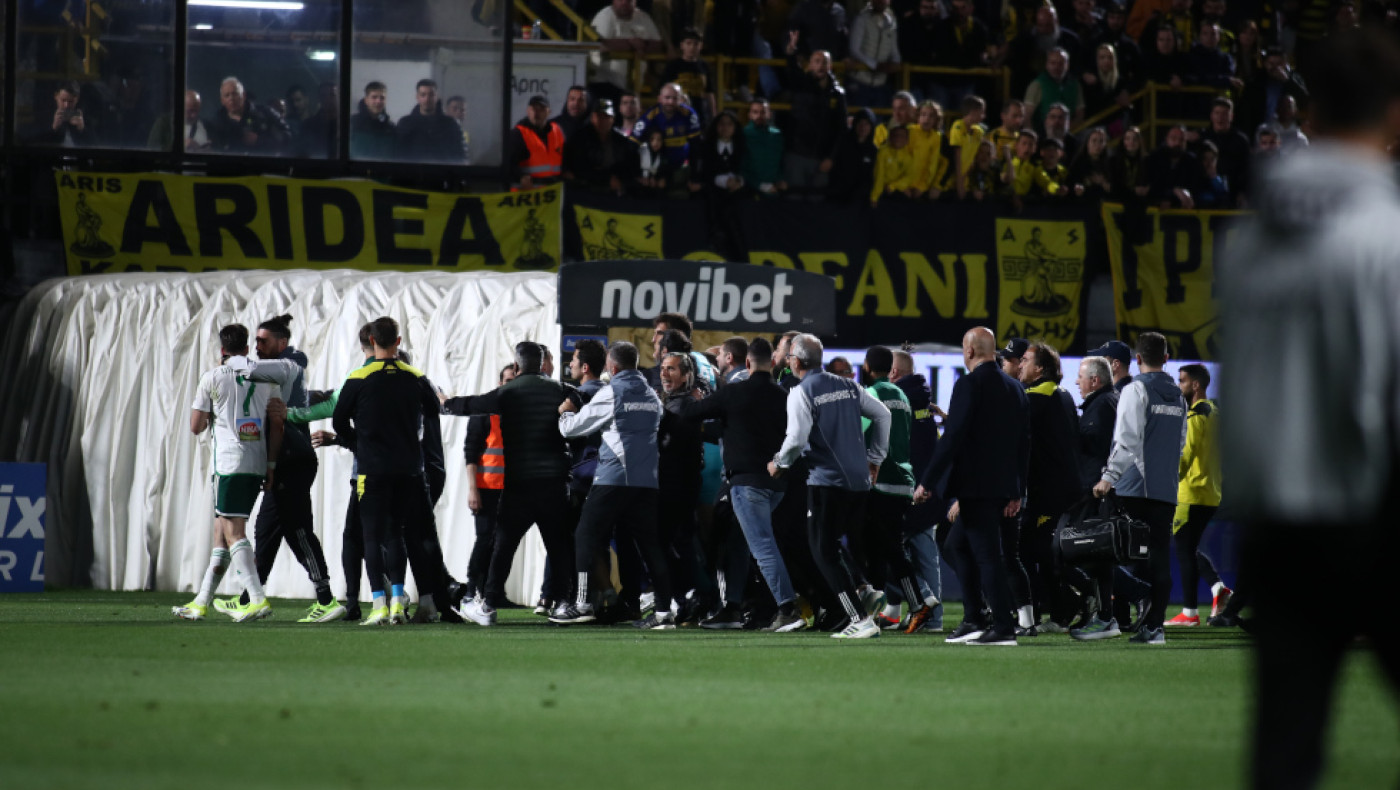 Χαμός στο ημίχρονο στο Βικελίδης με εριστικό Ιωαννίδη