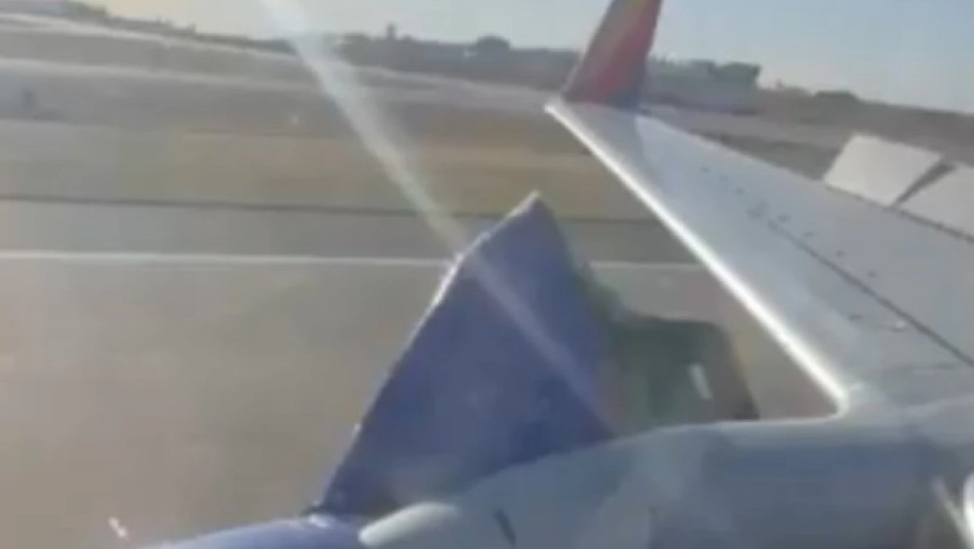 Ακόμη ένα περιστατικό με αεροσκάφος Boeing, ξηλώθηκε το κάλυμμα του κινητήρα!