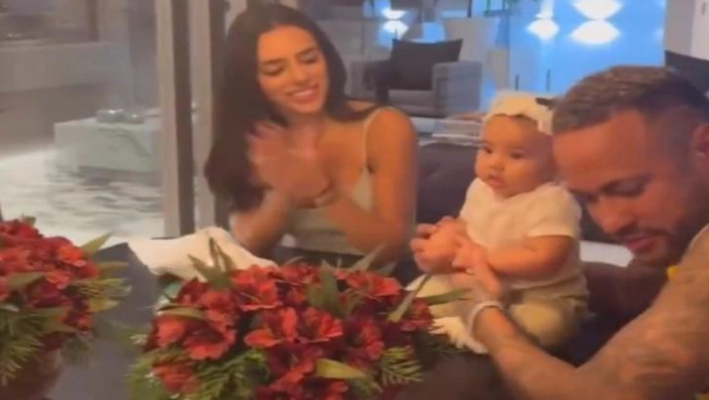 Το τερμάτισε ο Νεϊμάρ: Έπαιζε φρουτάκια στα πρώτα γενέθλια της κόρης του