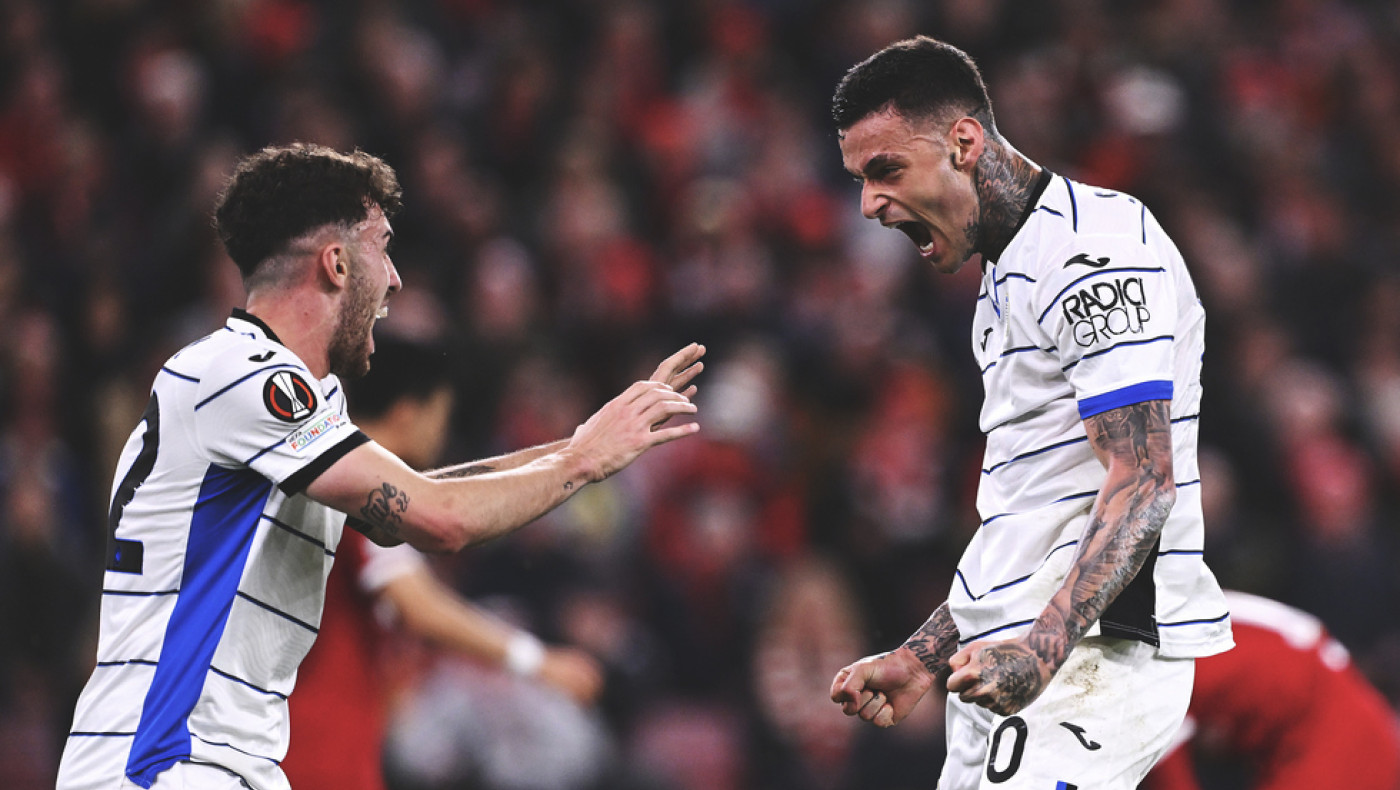 ΤΕΡΑΣΤΙΟ διπλό της Αταλάντα στο «Ανφιλντ», με το ένα πόδι στα ημιτελικά η Λεβερκούζεν