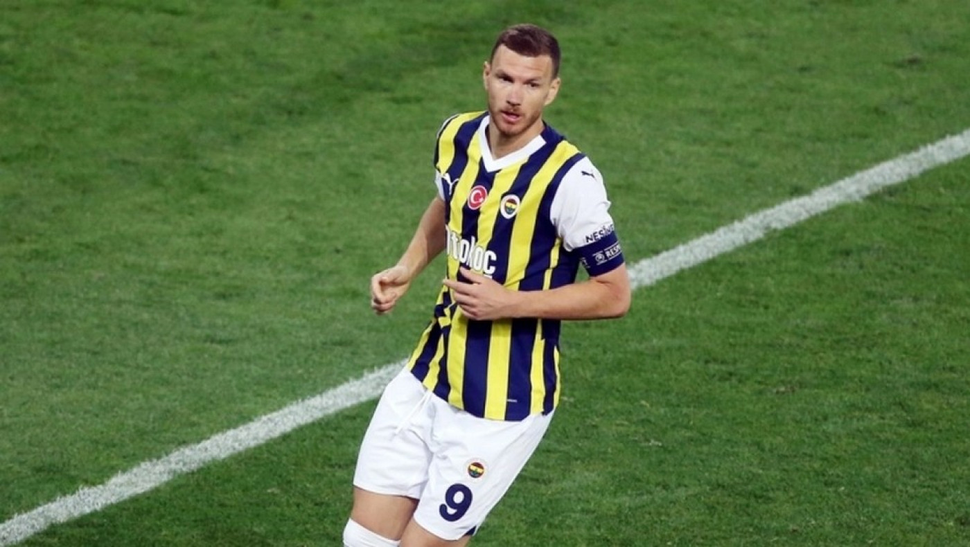 «Πέσιμο» με αρνητικές κριτικές στο εστιατόριο του Τζέκο από τους οπαδούς του Ολυμπιακού