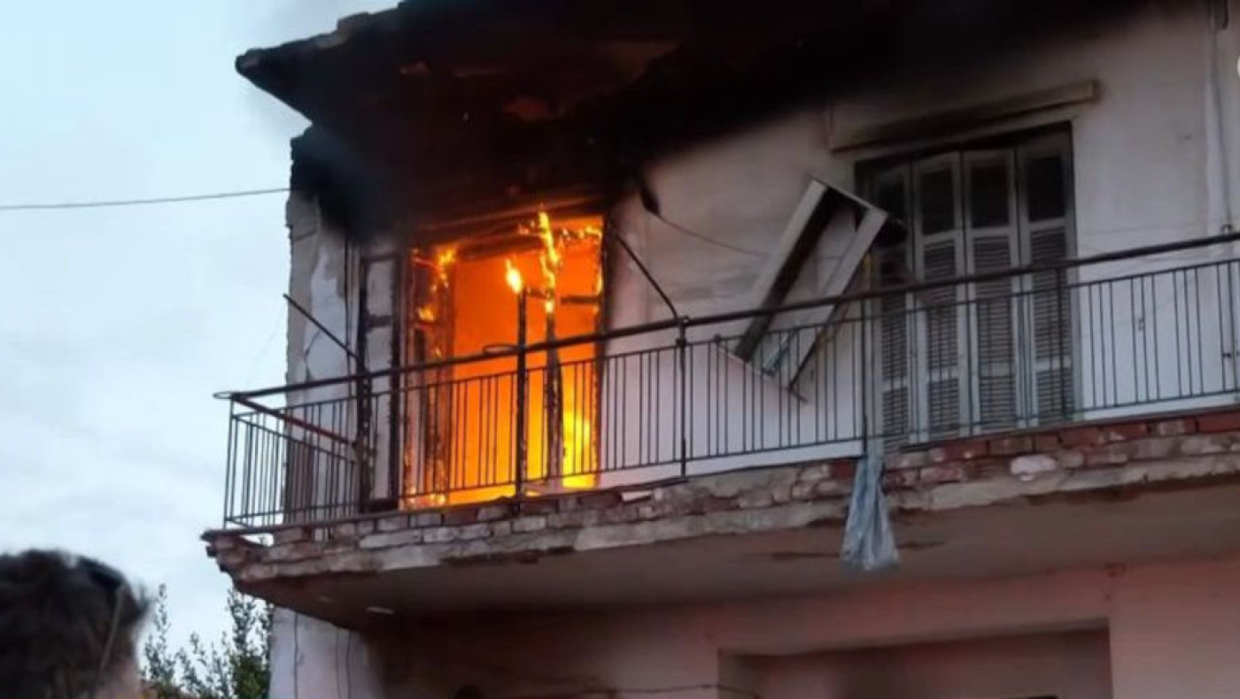 Θεσσαλονίκη: Φωτιά σε σπίτι, συναγερμός στην Πυροσβεστική