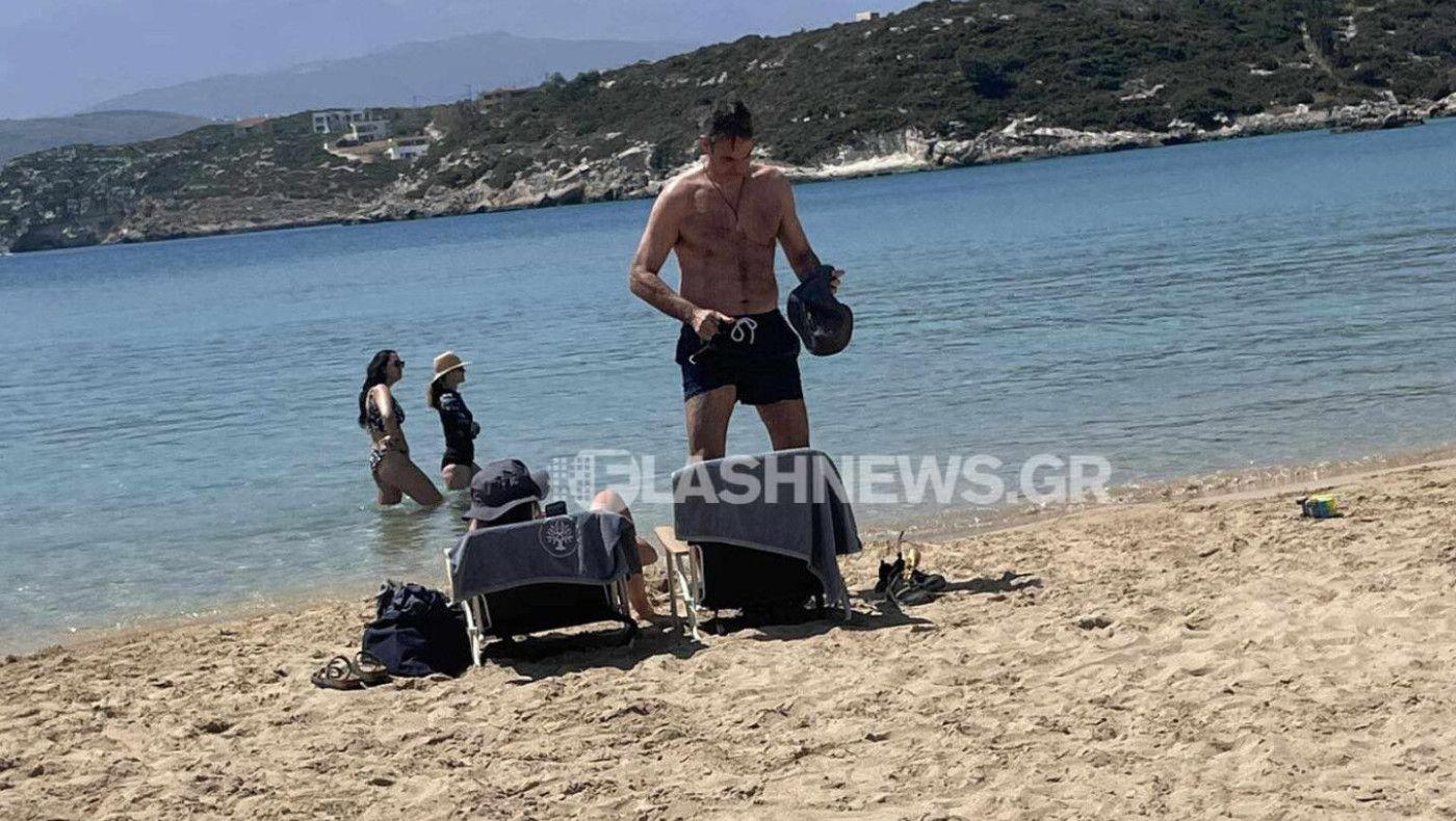 Μητσοτάκης: Στο Μαράθι για τις πρώτες του βουτιές ο πρωθυπουργός