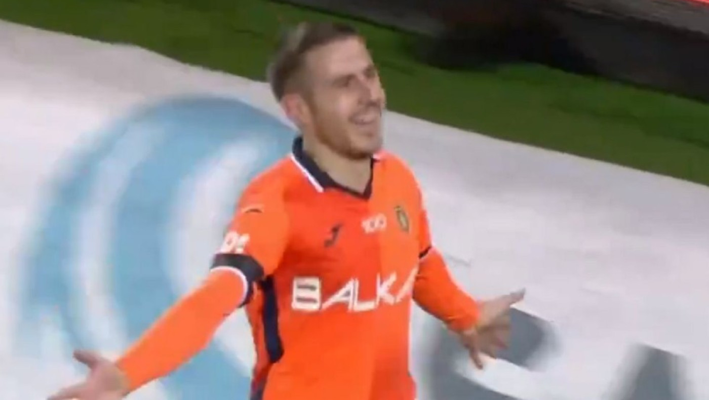 Πέλκας λαμπρός οδηγεί την Μπασακσεχίρ στην Ευρώπη