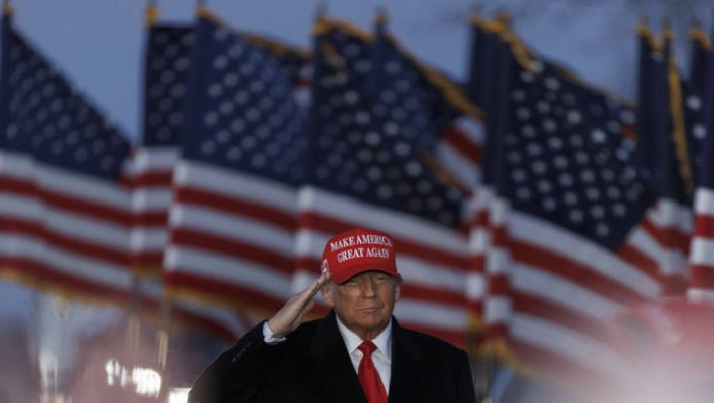 Τελεσίγραφο Τραμπ σε Πούτιν: «Τερμάτισε τον πόλεμο ή αλλιώς επιβάλλω δασμούς»