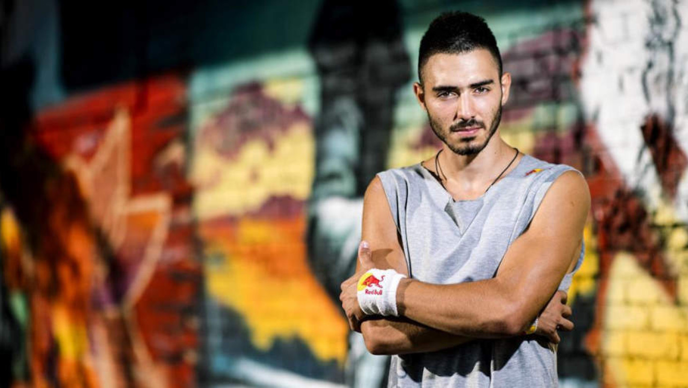 Δημήτρης Κυρσανίδης: Με ποιο κόμμα κατεβαίνει στις Ευρωεκλογές ο παγκόσμιος πρωταθλητής παρκούρ