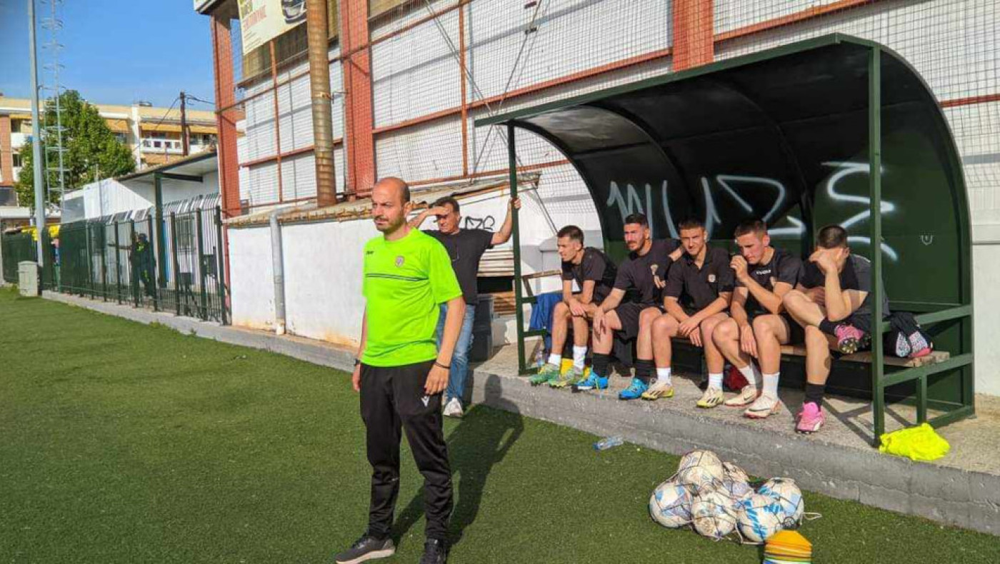 Πετρονικολός: «Συγχαρητήρια στους παίκτες μου για τη νίκη»