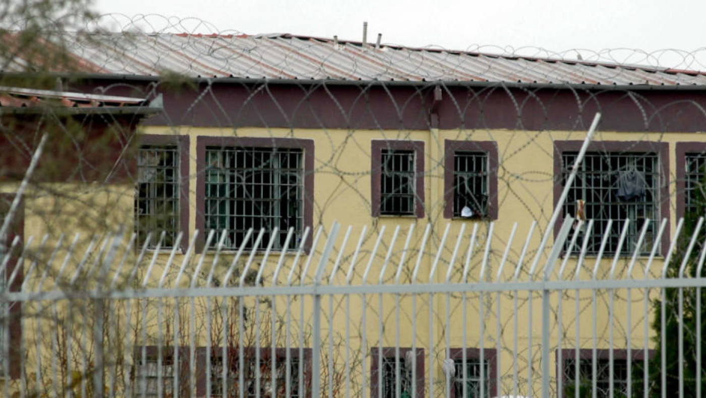 Εξέγερση στις φυλακές Βόλου: Ο θάνατος κρατούμενου που άναψε το «φυτίλι»