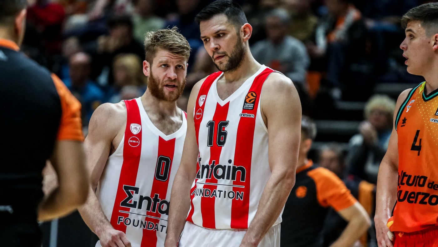 Προβλήματα με Παπανικολάου και Γουόκαπ πριν την Μπαρτσελόνα