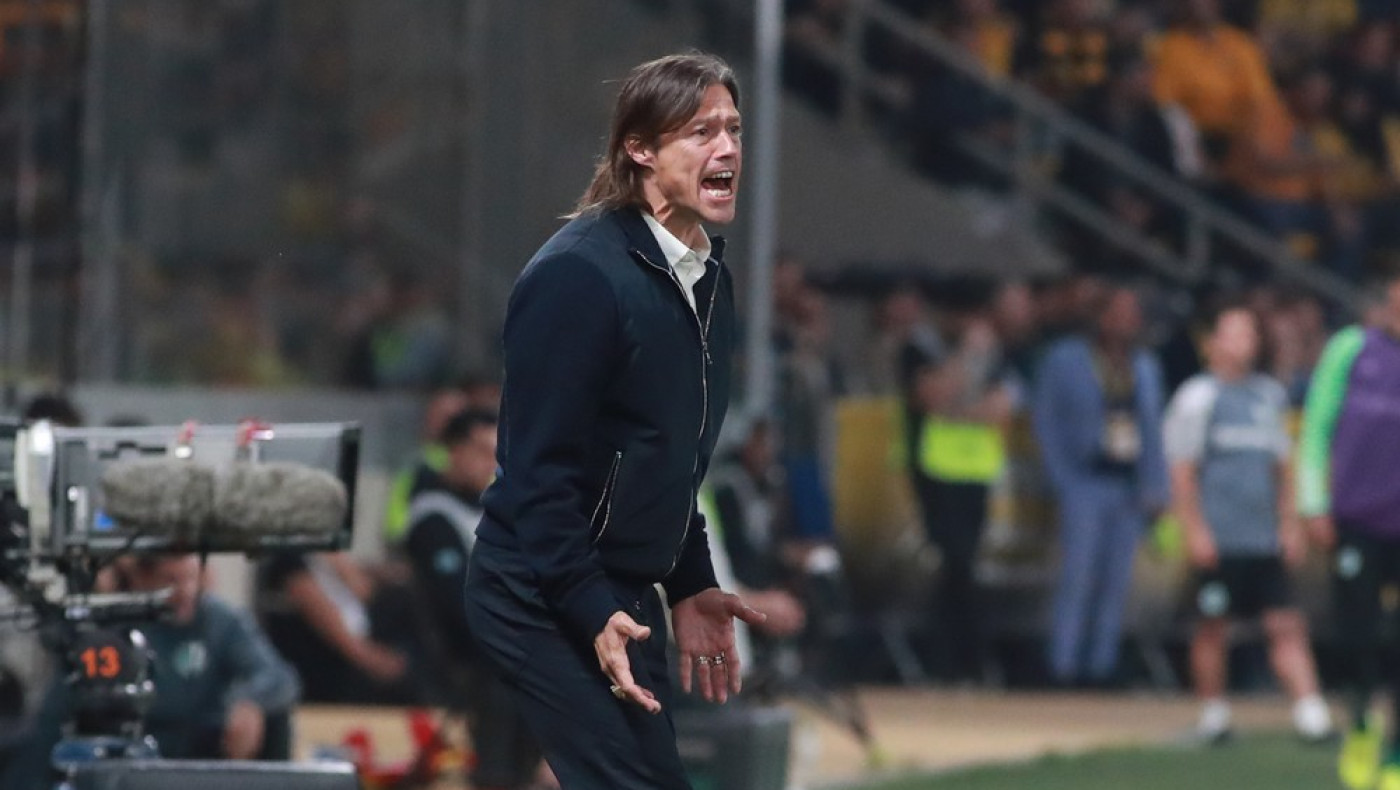 Αλμέιδα: «Τους ευχαριστώ που τραγουδούν το όνομά μου, αλλά τώρα έχουμε τον ΠΑΟΚ»