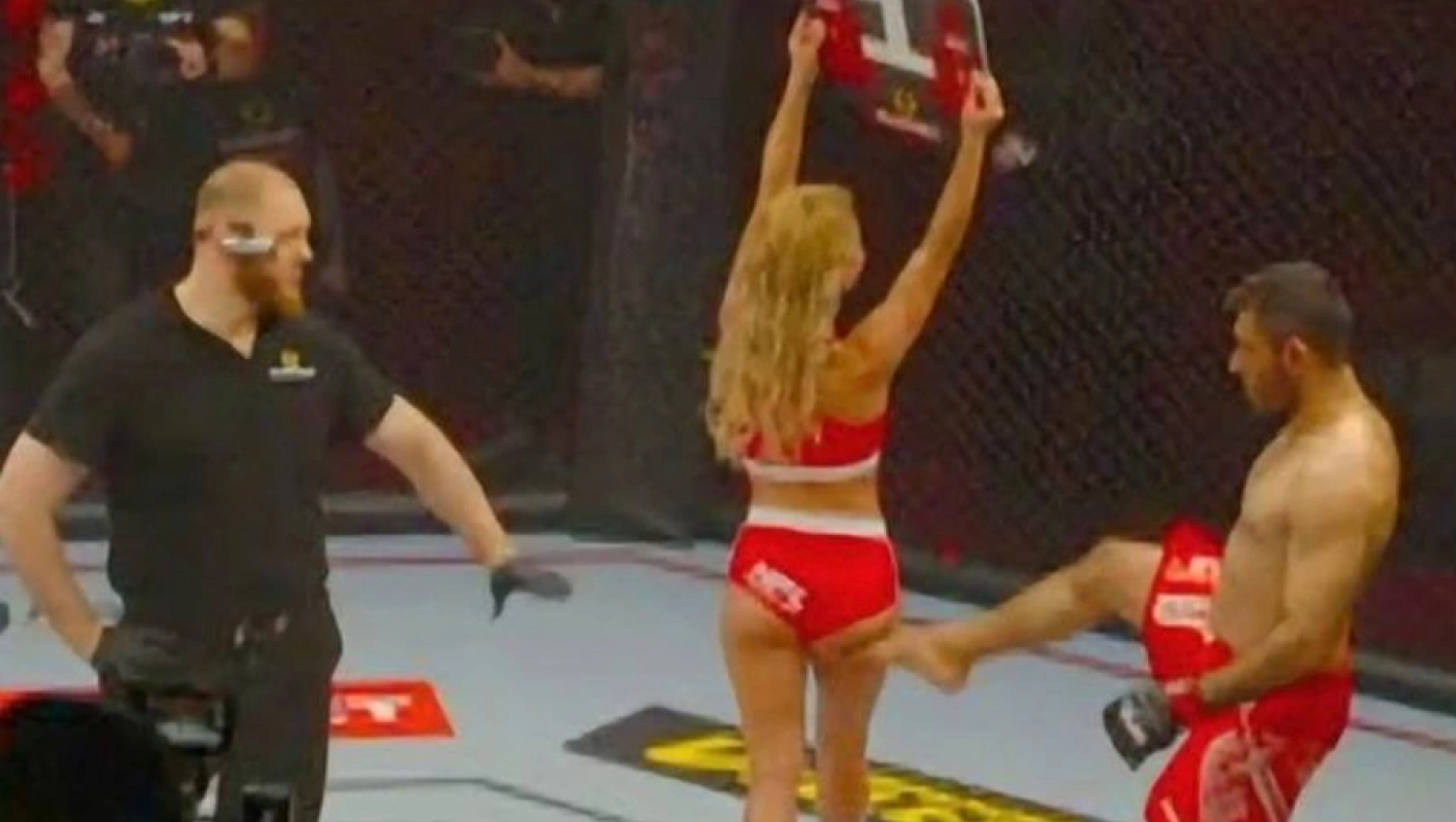 Ρωσία-MMA: Κλώτσησε ring girl, έχασε τον αγώνα και μετά τον... λίντσαραν (vid)