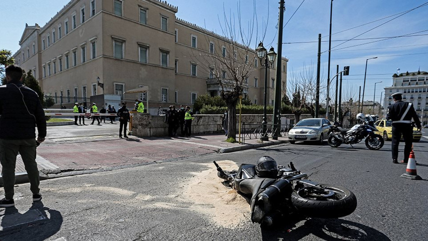 Τροχαίο έξω από τη Βουλή: Τι κατέθεσε μάρτυρας-«Προκάλεσε τον θάνατο της οικογένειάς μας»