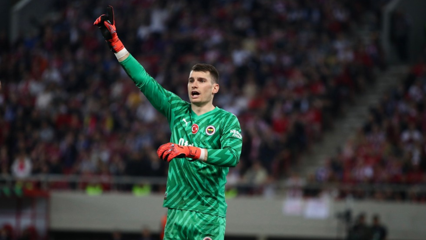 Ολυμπιακός: «Ετοιμάζει πρόταση για Λιβάκοβιτς»