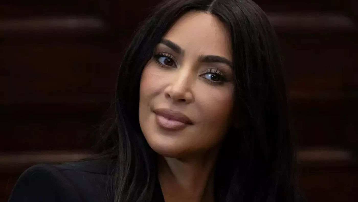 Κιμ Καρντάσιαν: Τη γιούχαραν σε εκδήλωση – Η αμηχανία και η αναφορά στο sex tape